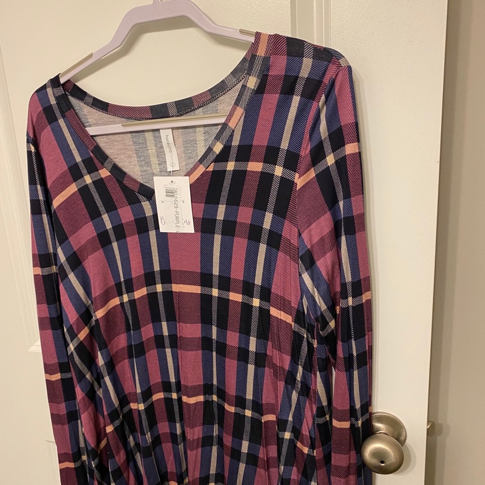Too long sleeve plaid